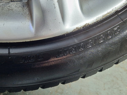 Volvo V40 MK3 (525) 17" Alloy Wheel with Tyre 205/50/17 ~3mm 31381857