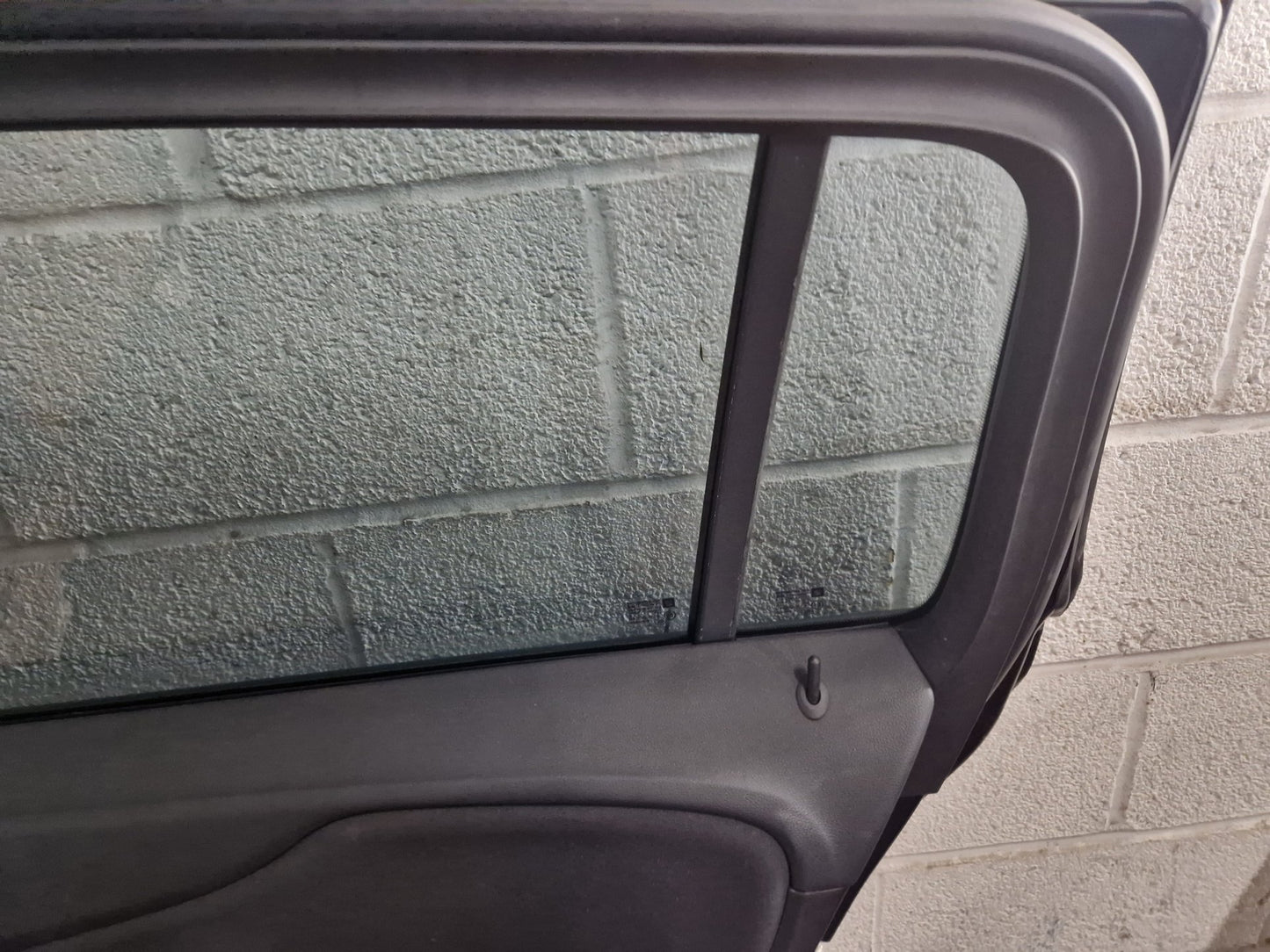 Vauxhall Zafira MK3 (C) (A3470) MPV Rear Right O/S Complete Door in Black GAR