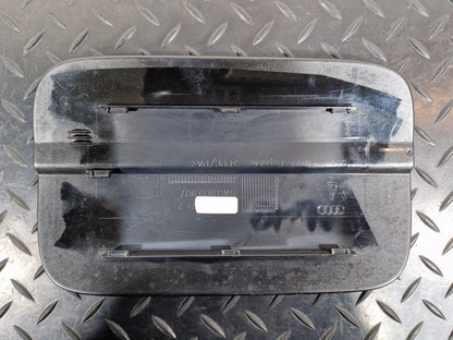 AUDI Unknown Part Type 8W0809907