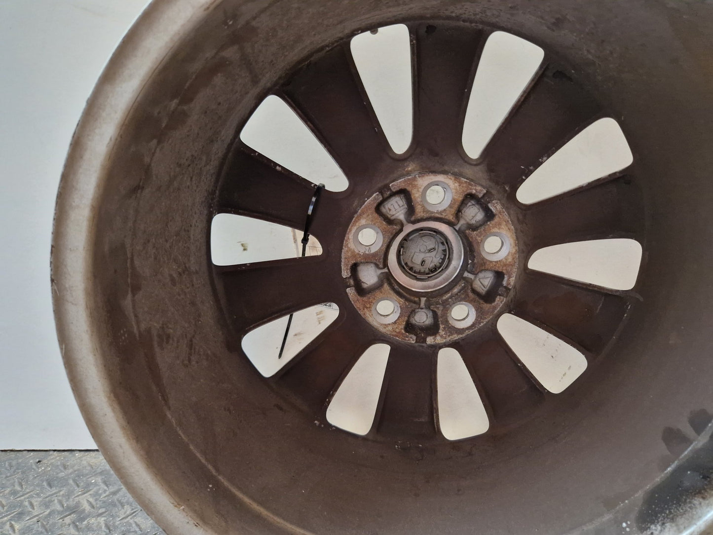 Vauxhall Zafira MK3 (C) (A3470) MPV Genuine 17" 10 Spoke Alloy Wheel