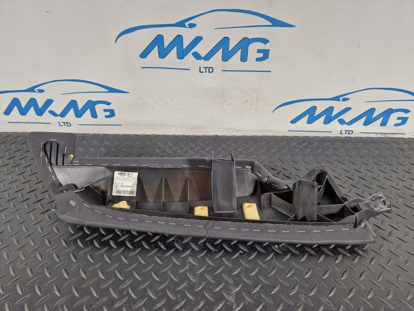 12-18 AUDI A6 C7 GENUINE N/S/R REAR PASSENGER SIDE LEFT BOLSTER 4G0885703