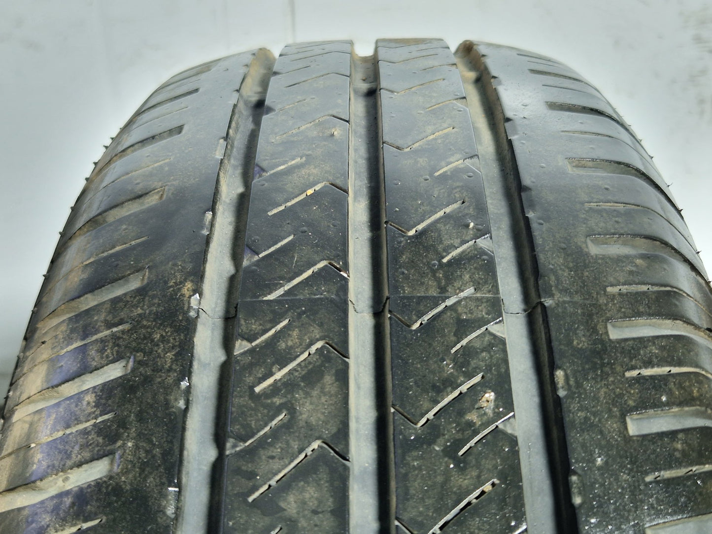 Leao Tyre 215/65/R15LT 104/102T Nova-Force Van HP Genuine ~7mm Tread