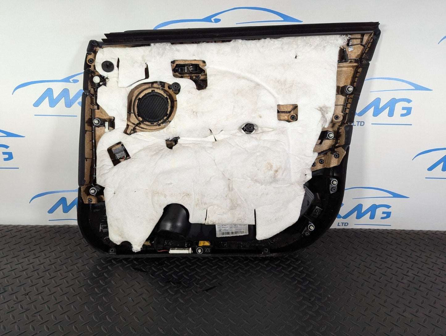 16-22 BMW X1 F48 FRONT PASSENGER SIDE DOOR CARD PANEL IN BLACK