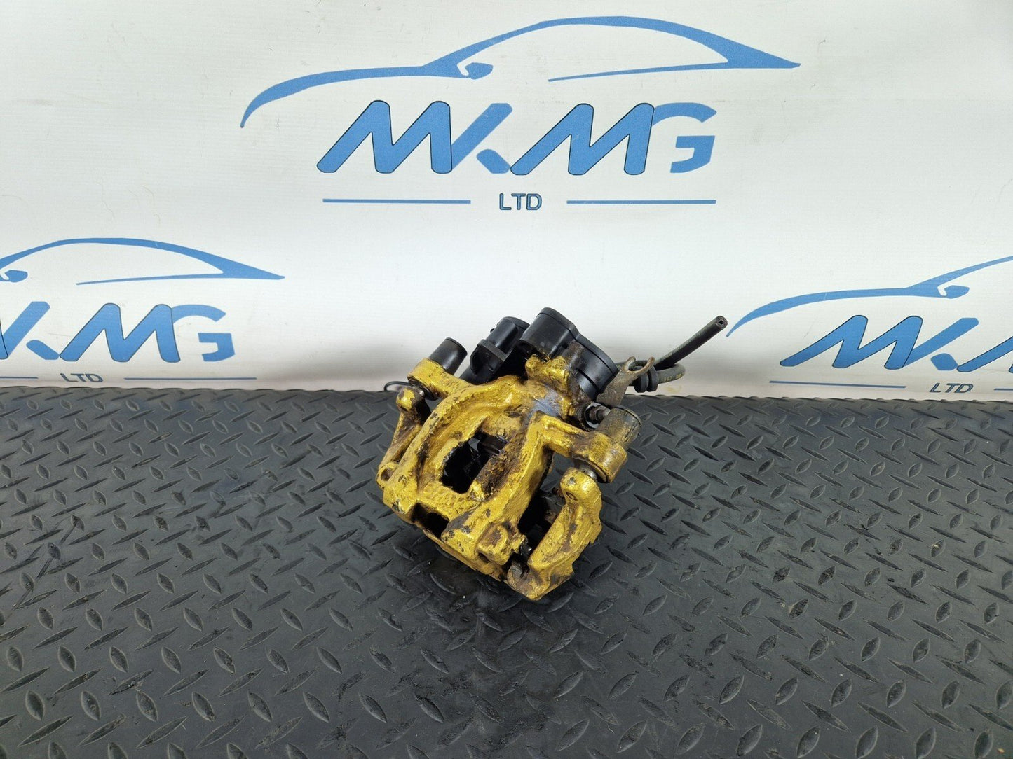 16-22 BMW X1 F48 GENUINE OEM REAR RIGHT DRIVER SIDE BRAKE CALIPER 6798958