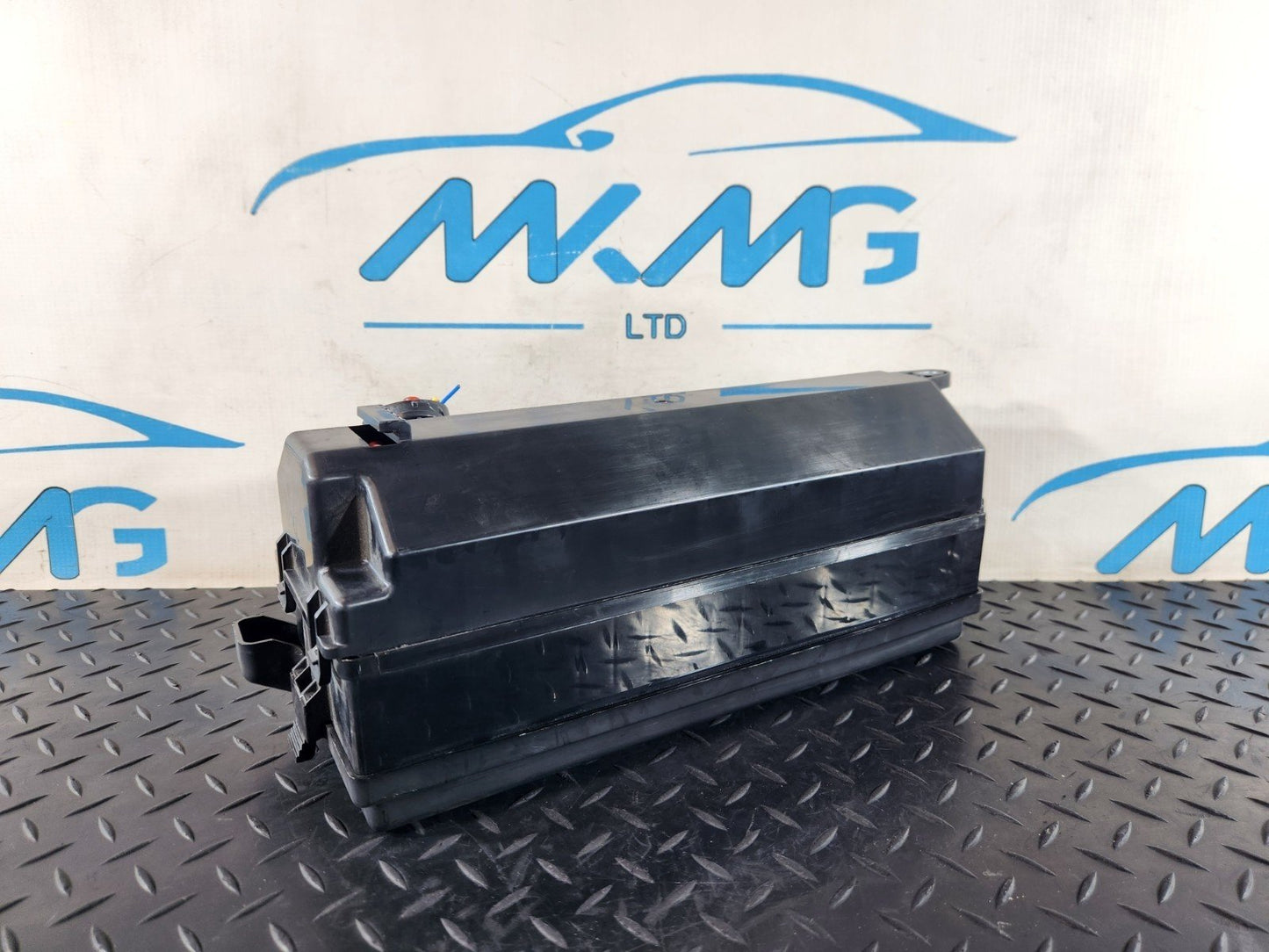 13-23 RANGE ROVER SPORT L494 FUSE RELAY BOX FPLA-14K016-AA