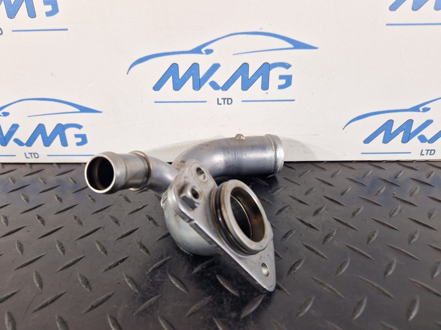 19-ON RANGE ROVER EVOQUE L551 THERMOSTAT HOUSING WATER HOSE PIPE M4D3-8A544-BB