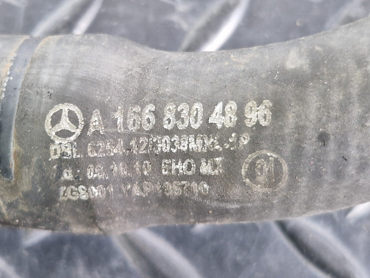 11-19 MERCEDES BENZ ML W166 OEM ENGINE COOLANT WATER HOSE PIPE A1668304896