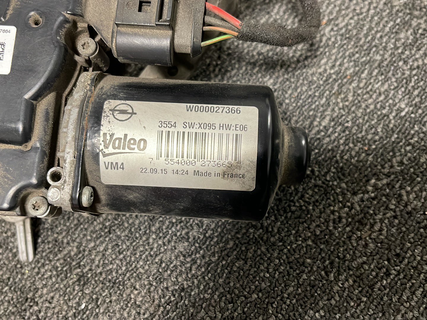 Vauxhall Zafira MK3 (C) (A3470) MPV Genuine Front Left &amp; Right Wiper Motor