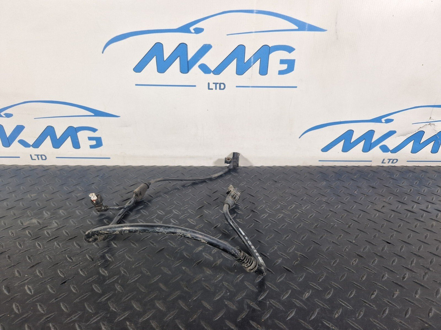 19-ON MERCEDES BENZ CLA C118 FRONT RIGHT SIDE ABS / SPEED SENSOR A2475400400