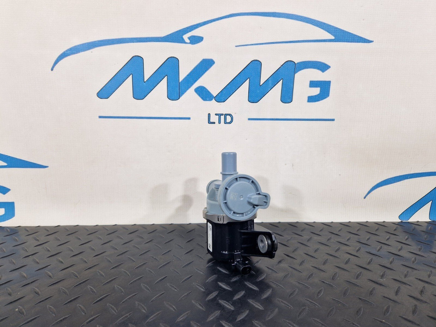19-ON MERCEDES BENZ CLA C118 FUEL TANK ISOLATION VALVE A2474703602