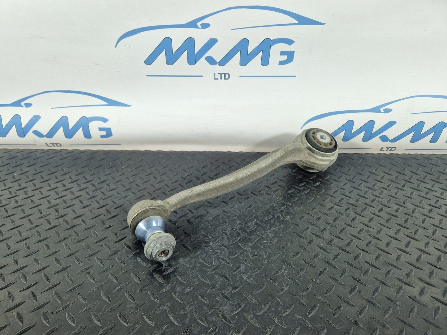14-21 MERCEDES BENZ C200 W205 FRONT RIGHT LOWER CONTROL ARM WISHBONE A2053301405