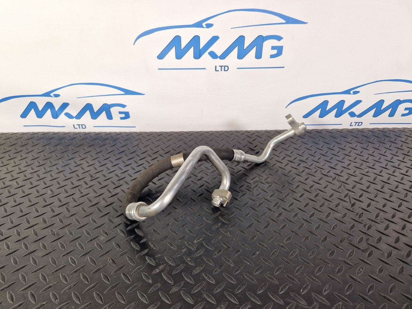 14-21 MERCEDES BENZ C300h W205 OEM HYBIRD AIR CON PIPE HOSE A2058306801