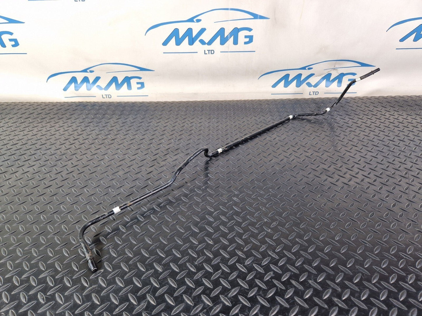 18-ON MERCEDES BENZ SPRINTER W907 2.1 GENUINE FUEL LINE A9074761200