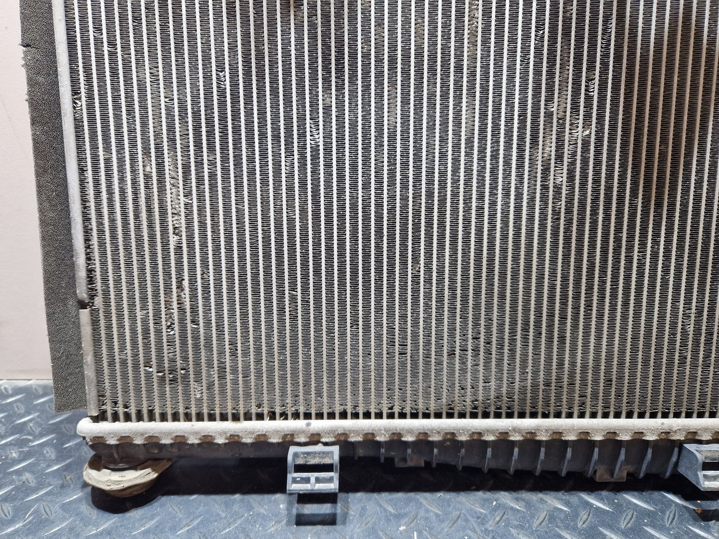Ford Fiesta 1.6LL Petrol 88.0kw HXJB Genuine Water Coolant Radiator 8V51-8005-BE