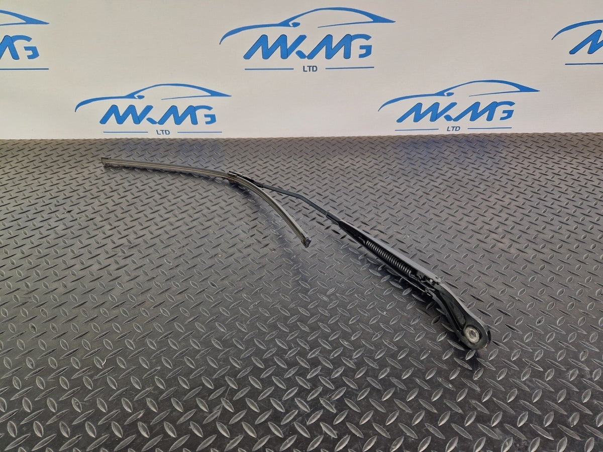 Mercedes-Benz Vito W447 Genuine Right O/S Front Wiper Arm A4478200300