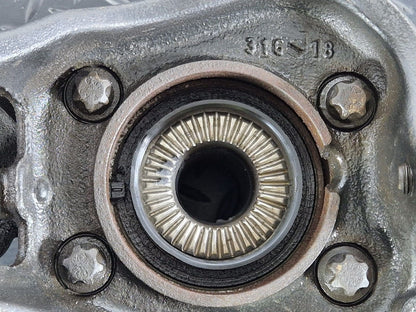 18-ON MERCEDES BENZ SPRINTER W910 2.2 CDI OEM FRONT RIGHT WHEEL HUB A9103320100