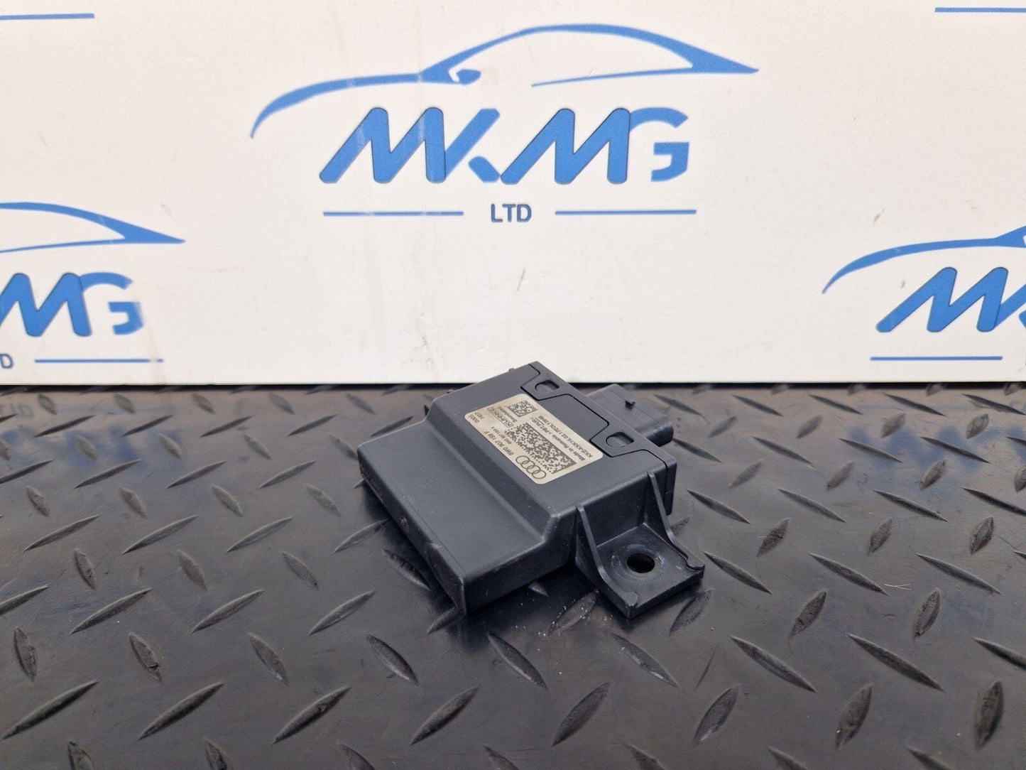 16-23 AUDI S5 COUPE GENUINE CONTROL UNIT FOR IMPACT SOUND 8W0907159F