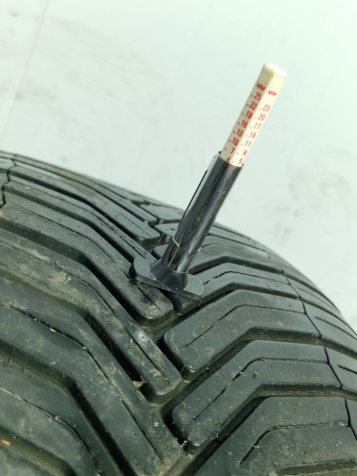 BMW 320d E90 " Alloy Wheel with Tyre