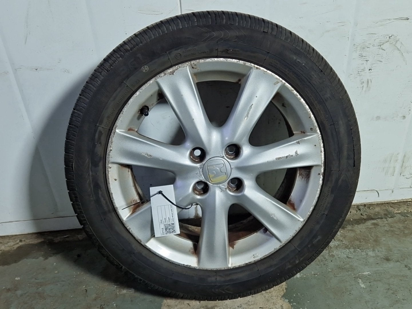 2010 Honda Insight MK2 (ZE2) 16" Alloy Wheel with Tyre 195/55/16 ~6mm