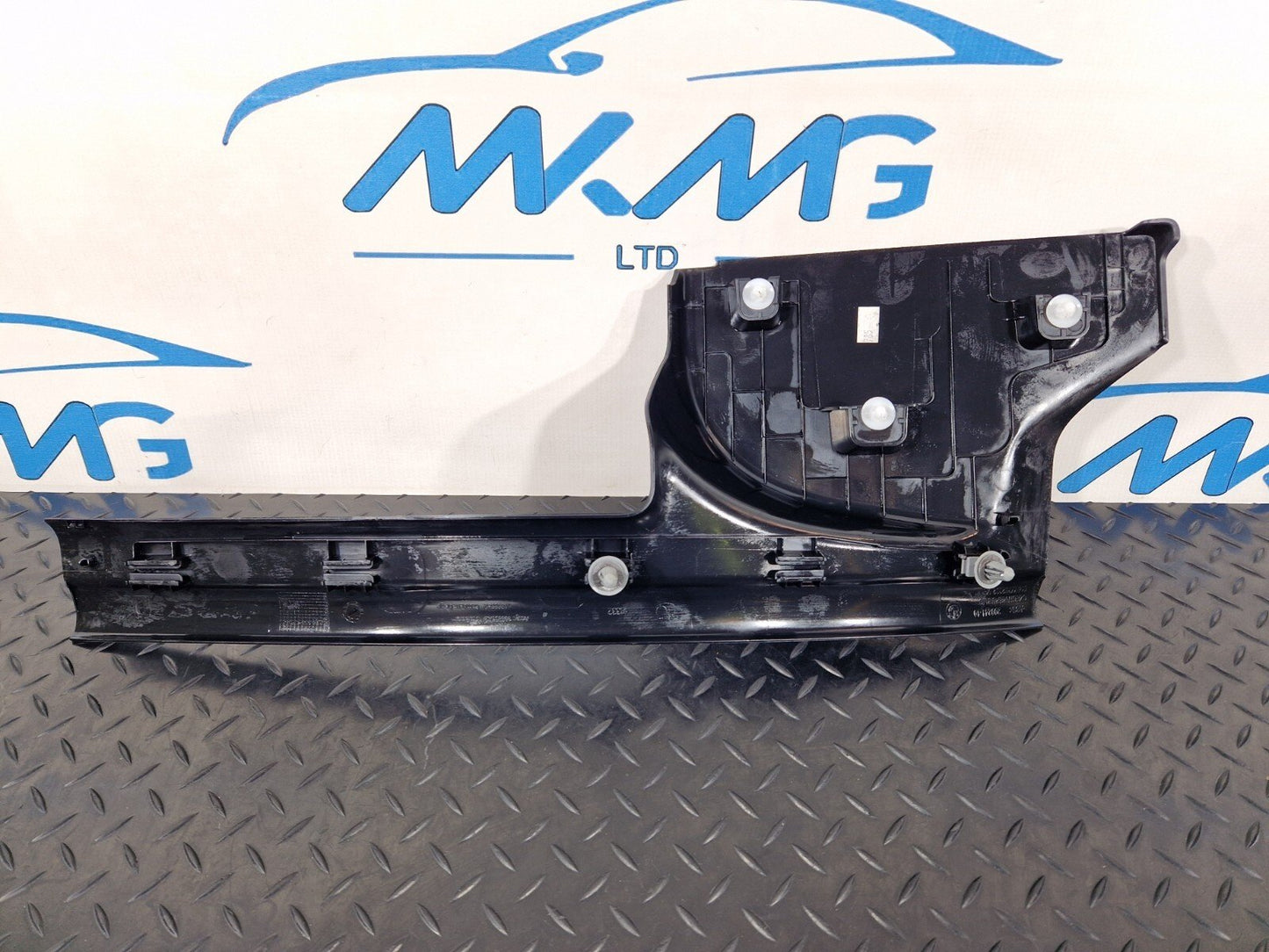 BMW 2 SERIES GRAN TOURER F45 F46 GENUINE REAR RIGHT STEP TRIM PANEL 7362332