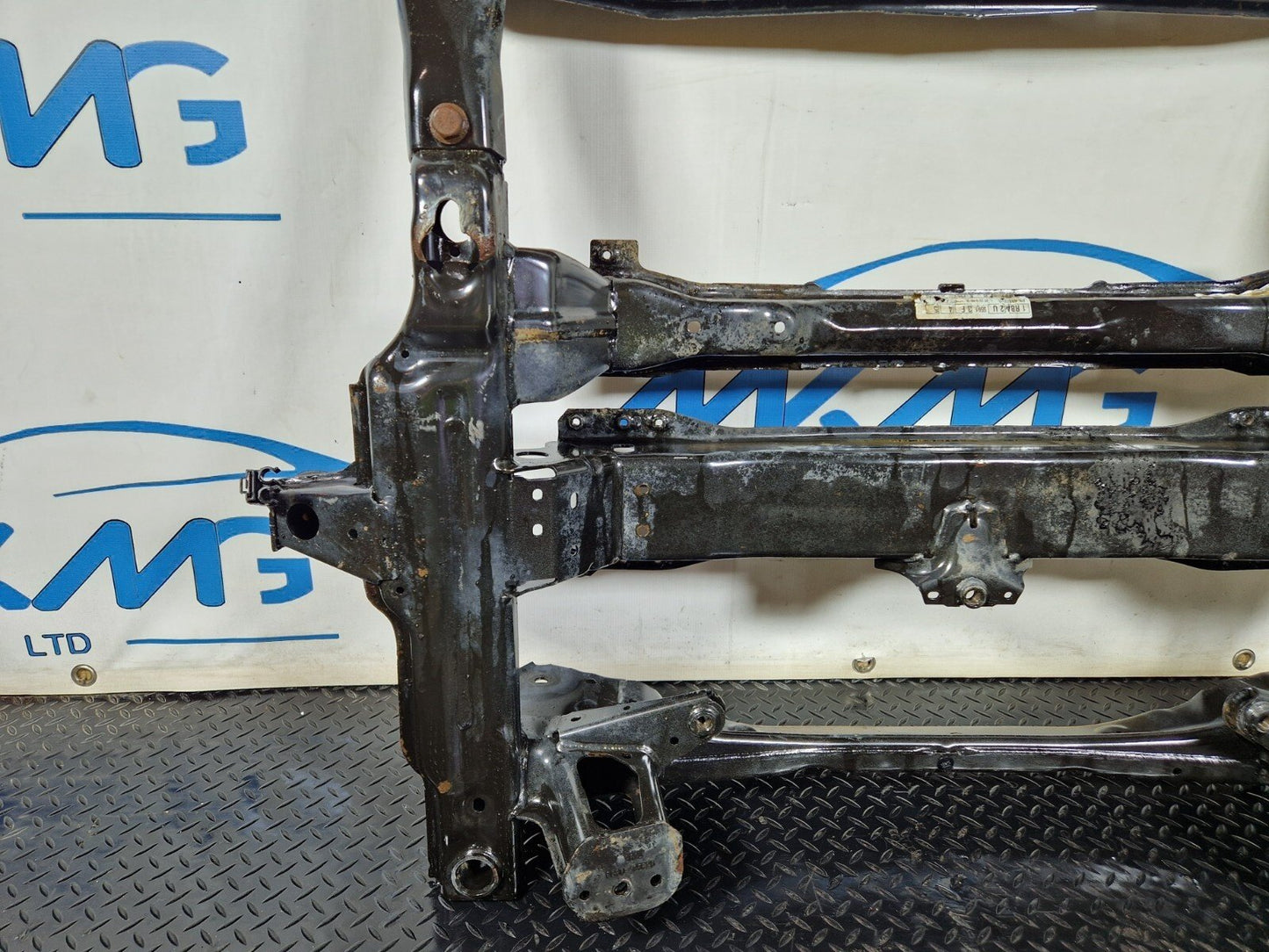 18-ON MERCEDES BENZ SPRINTER W907 GENUINE FRONT SUBFRAME A9070022999