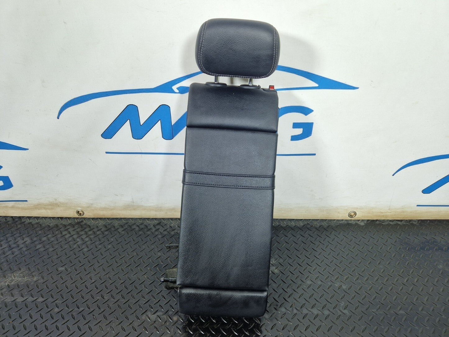 14-21 MERCEDES BENZ C CLASS W205 REAR BLACK LEATHER SEAT BACKREST & ARMREST