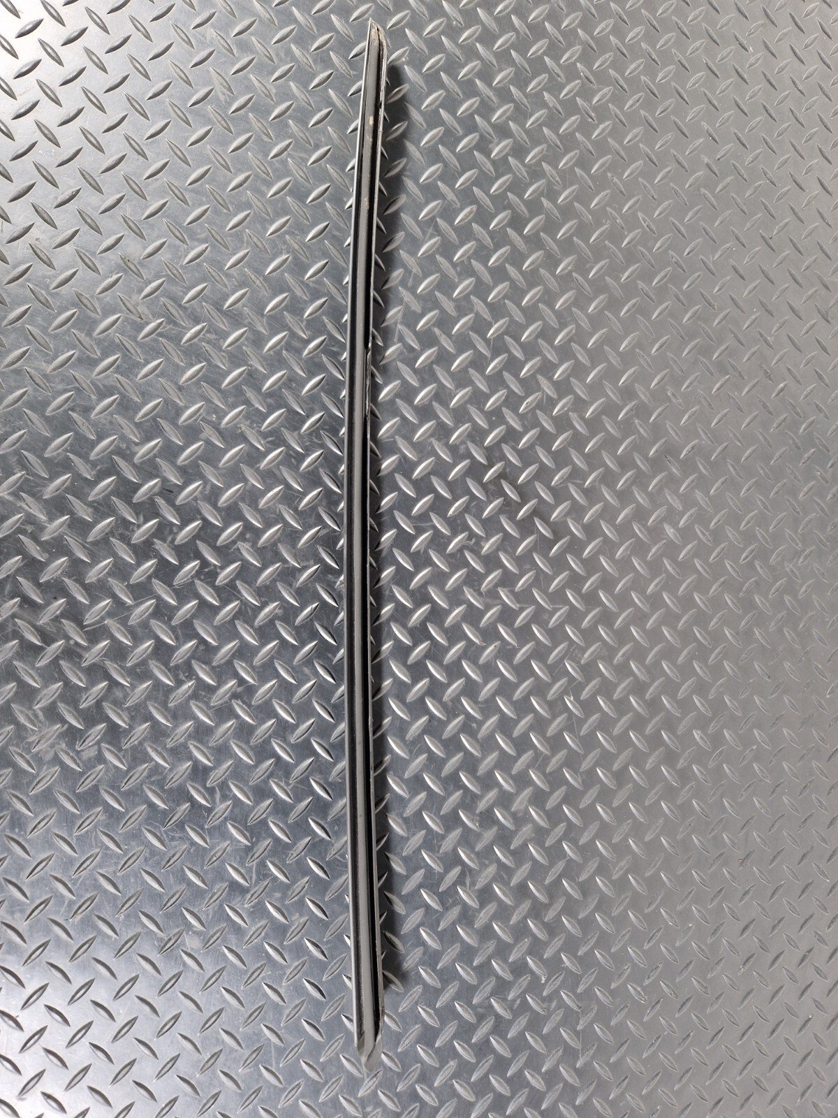 10-18 AUDI A7 4G S-LINE WINDSCREEN SIDE TRIM COVER MOULDING RIGHT 4G8854328