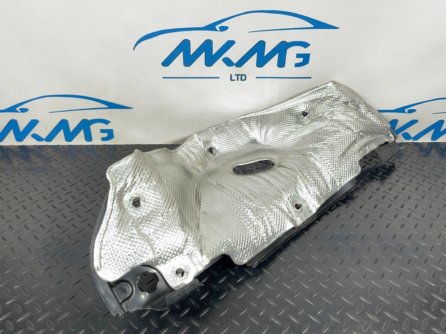 16-19 AUDI A4 B9 GENUINE BULKHEAD FIREWALL HEAT PROTECTION SHIELD 8W0819523C