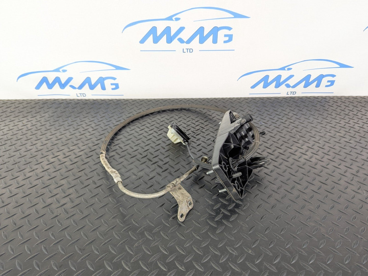 16-19 AUDI A4 B9 GENUINE OEM GEAR EMERGENCY RELEASE MODULE LINKAGE 8W0713052N