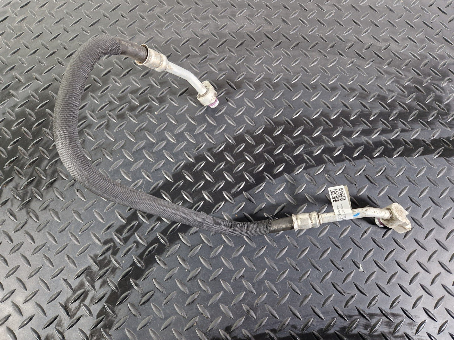 16-19 AUDI A4 B9 GENUINE AIR CONDITIONING AC PIPE HOSE 8W0816721B