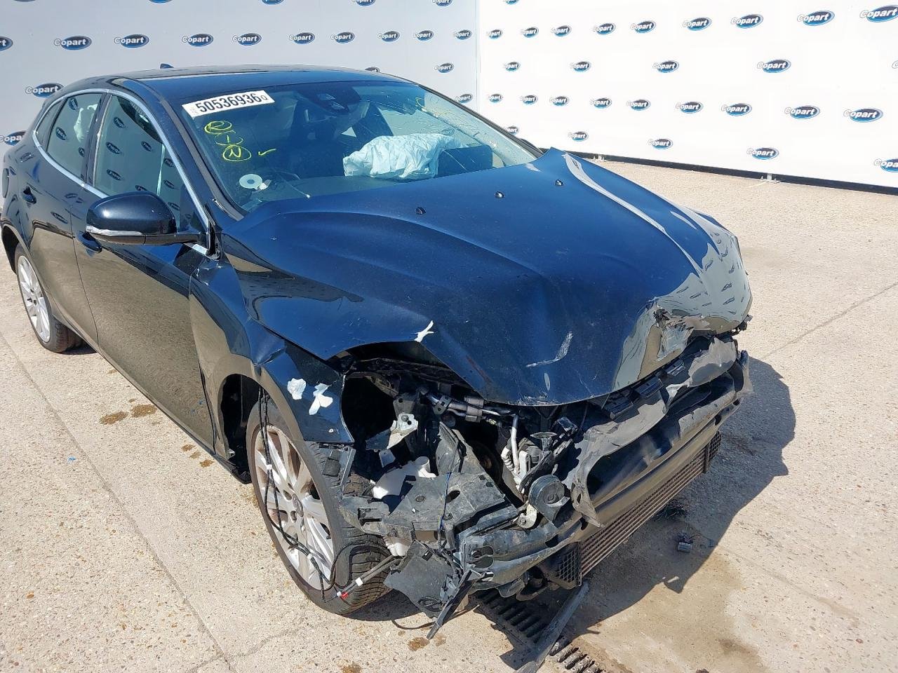 2014 Volvo V40 MK3 (525)