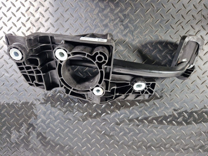 18-ON MERCEDES BENZ A CLASS W177 1.5CDI AUTO GENUINE BRAKE PEDAL A2472900100