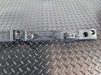 19-ON RANGE ROVER EVOQUE L551 LEFT N/S SIDE SUPPORT MOUNT BRACKET K8D2113C53AB