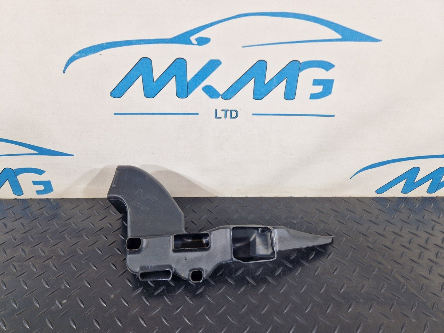 12-18 AUDI A6 C7 GENUINE RIGHT FRONT FOOTWELL VENT AIR DUCTING OUTLET 4G2819152