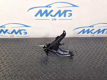 10-15 AUDI Q7 4L 3.0 TDI V6 FUEL FILTER HOLDER BRACKET 4L0201710