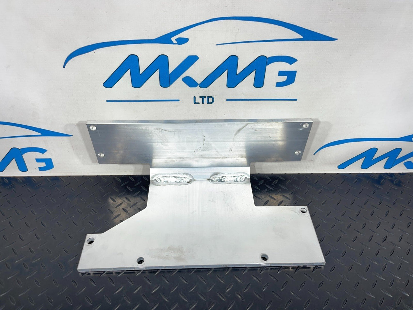 14-21 MERCEDES BENZ C350h W205 BATTERY TRAY BOX HOLDER A2056109701