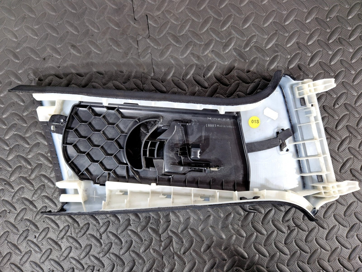 16-19 AUDI A4 B9 LEFT PASSENGER SIDE UPPER B PILLAR TRIM COVER PANEL 8W0867243D