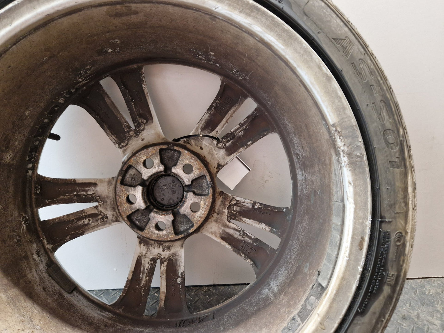 Seat Ibiza MK4 FL- 6J 17" Alloy Wheel with Tyre 215/40/17 ~6mm