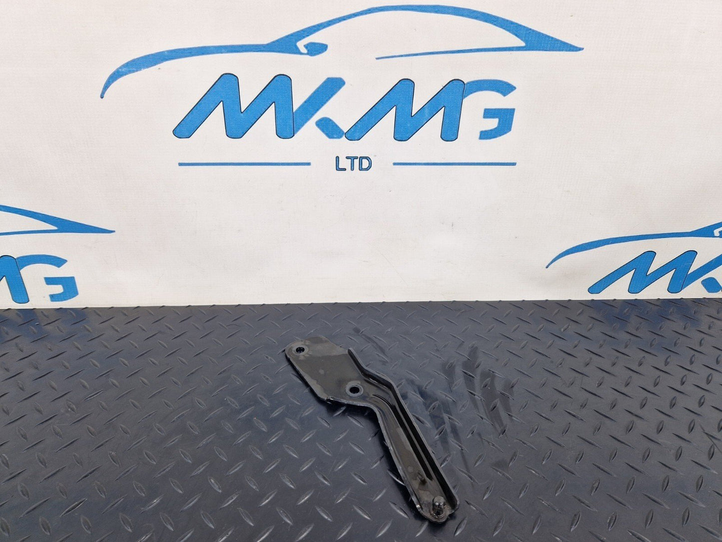 16-24 AUDI A5 F5 CONVERTIBLE GENUINE REAR LID SUSPENSION MOUNTING 8W7827603