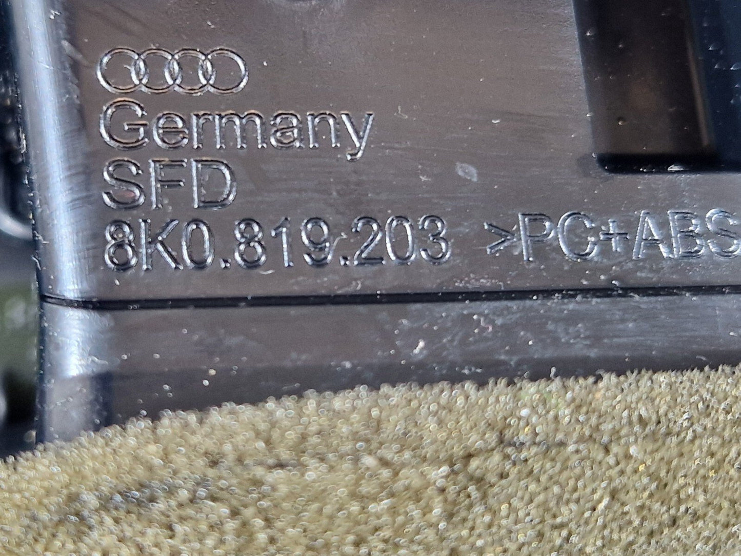 12-17 AUDI Q5 S-LINE GENUINE OEM CENTRE CONSOLE 8R0864376B
