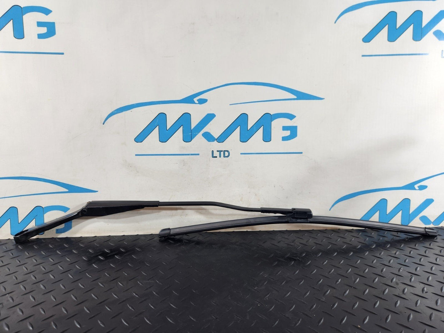 16-22 MERCEDES BENZ X253 O/S RIGHT FRONT WIPER ARM A2538203000