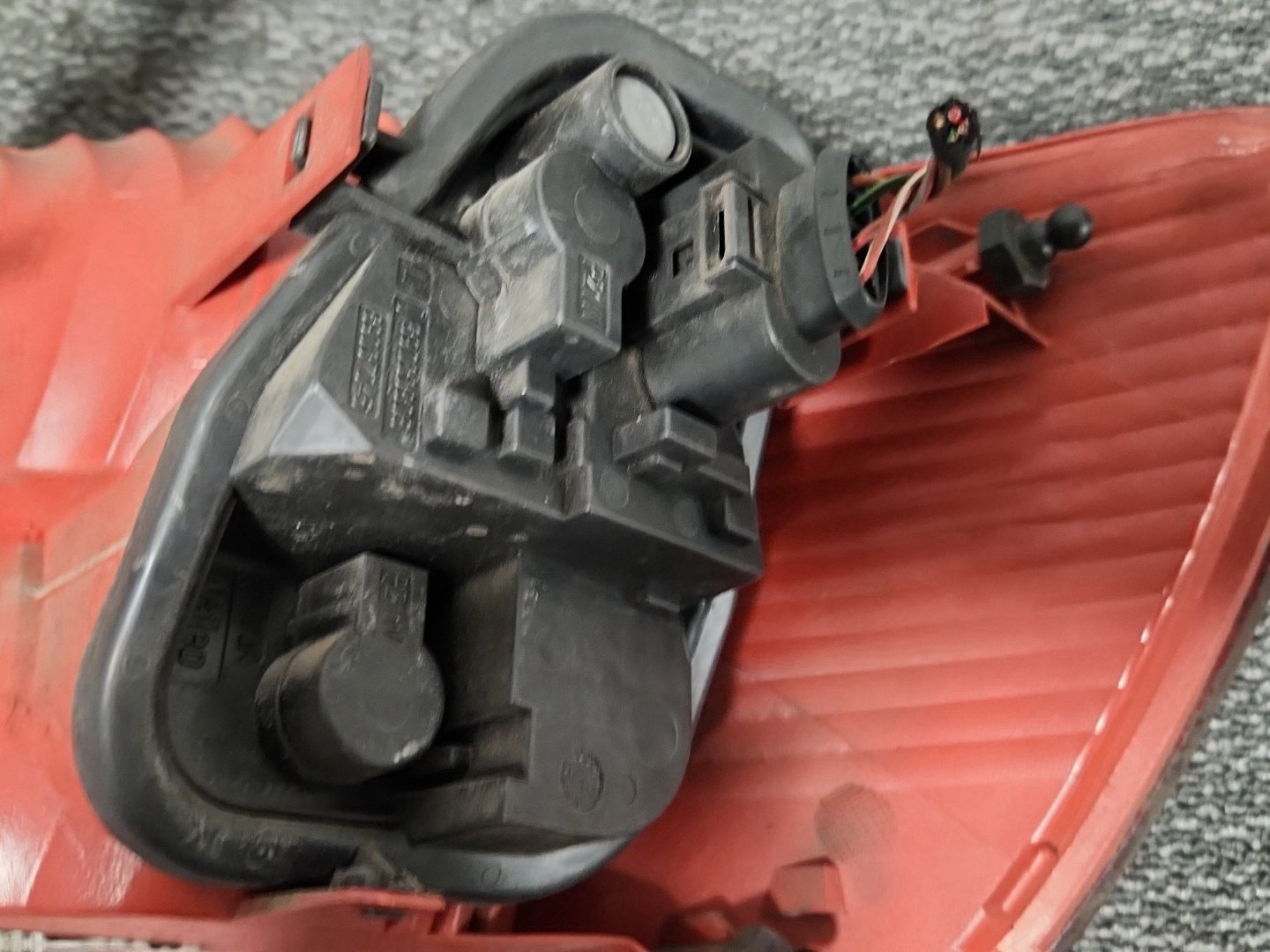 2005 Audi A6 Quattro MK3 (4F) (C6) Genuine Rear Left Outer Tail Light 4F9945095