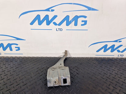 19-ON MERCEDES BENZ B CLASS W247 FRONT RIGHT SIDE WING BRACKET A2478810300