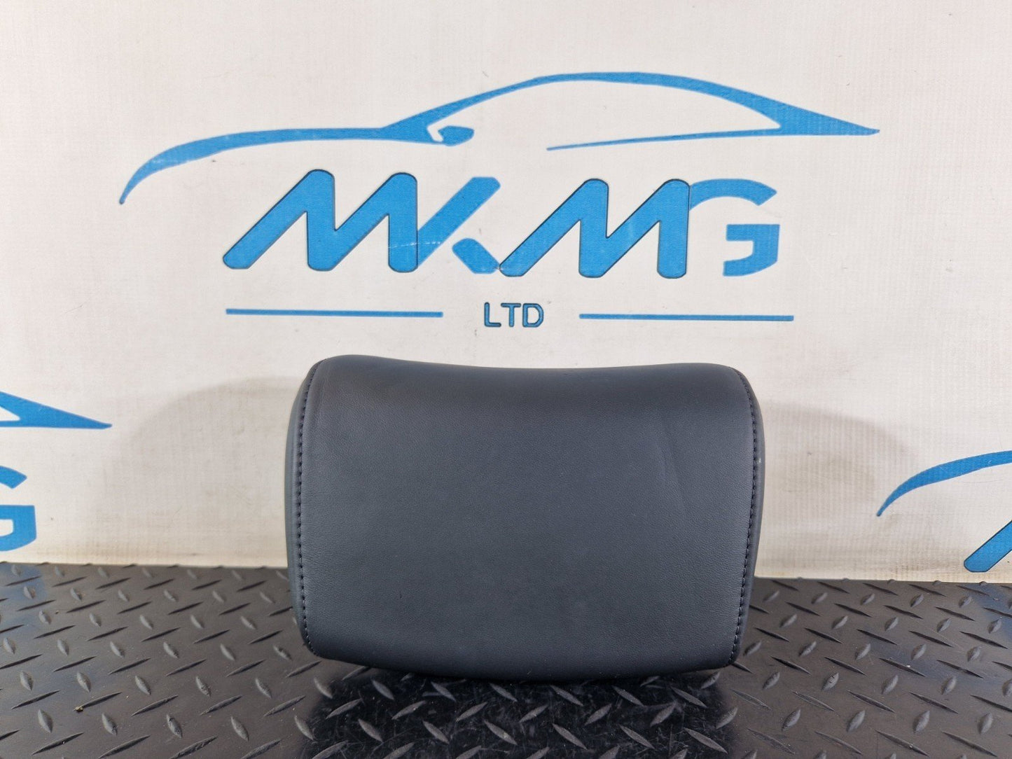 12-18 AUDI A6 C7 REAR SEAT MIDDLE CENTRE HEADREST BLACK LEATHER 4G0885975C