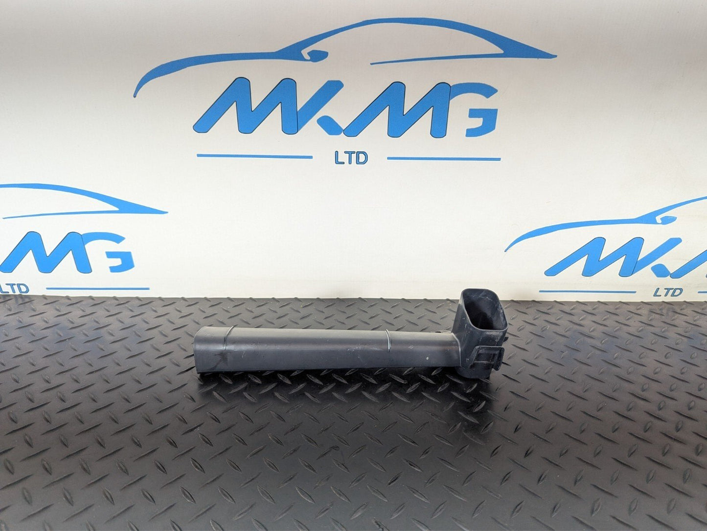 11-19 MERCEDES ML W166 GENUINE OEM TRANSVERSE DUCT TOP DRAIN PIPE A1668320590