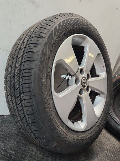 Vauxhall Mokka MK1 (G1U0) 17" Alloy Wheel with Tyre 215/60/17 ~6mm