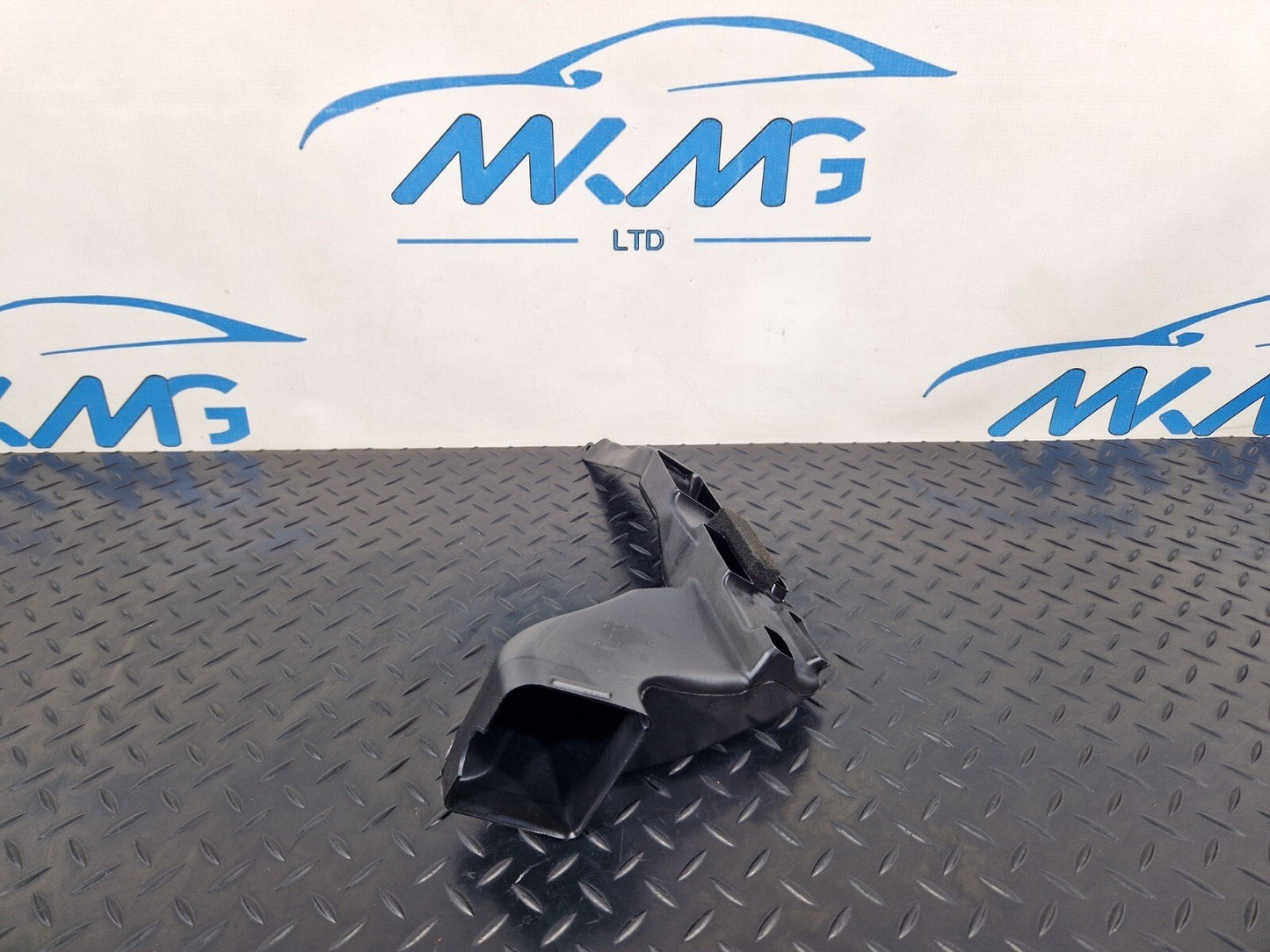 12-18 AUDI A6 C7 RIGHT FRONT FOOTWELL VENT AIR DUCTING OUTLET 4G2819152