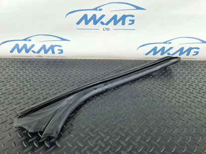 12-17 AUDI S5 CONVERTIBLE FRONT LEFT A PILLAR SEAL 8F0831721