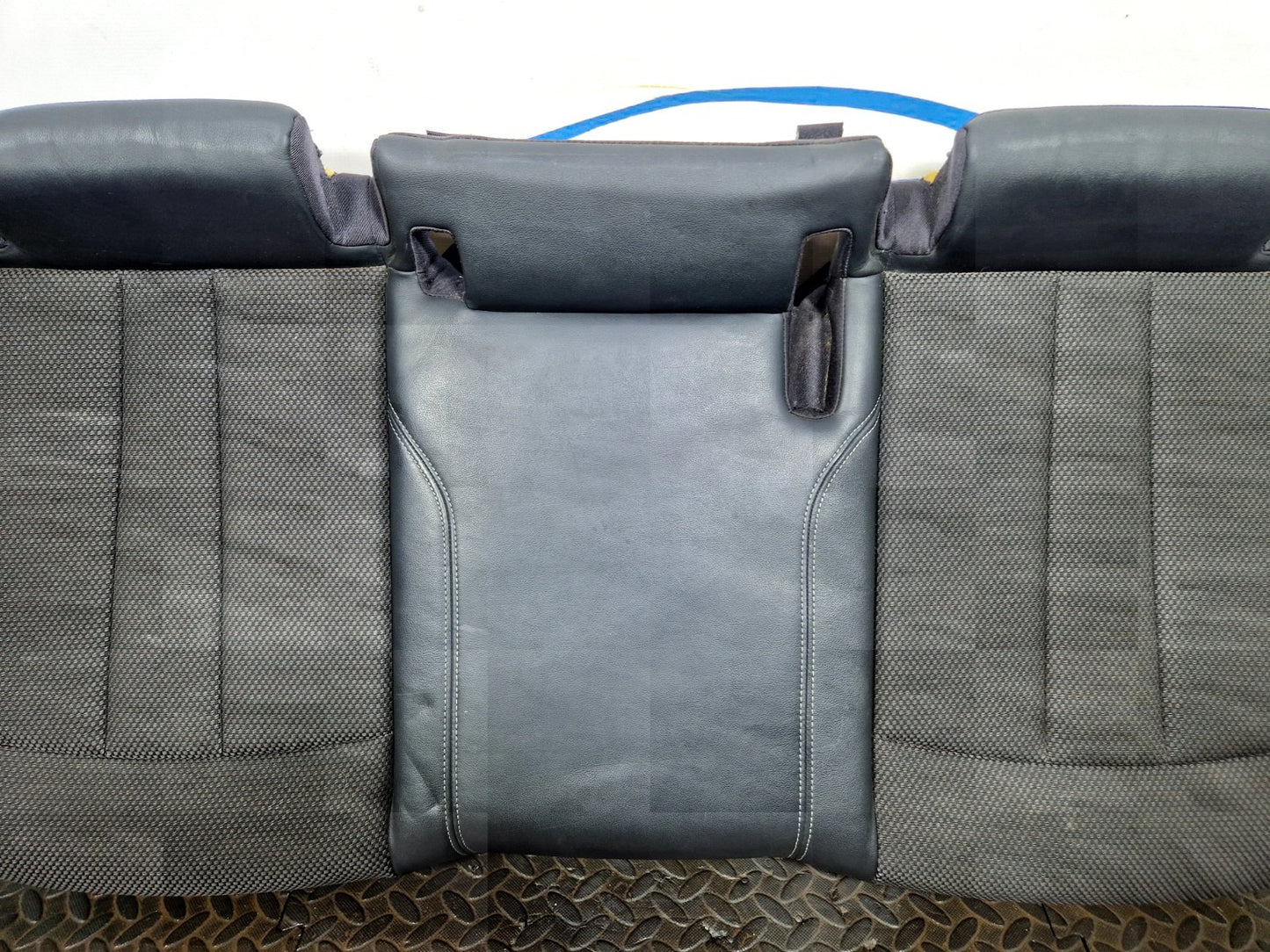 16-19 AUDI A4 B9 S-LINE GENUINE REAR HALF LEATHER SEAT BENTCH 8W0885375A
