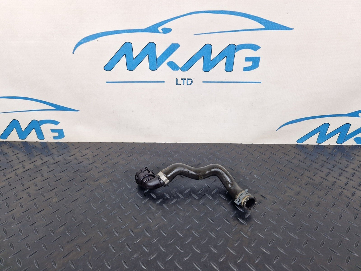 16-19 AUDI A4 B9 GENUINE OEM AIR CON / HEATER COOLANT HOSE PIPE 8W0819342B
